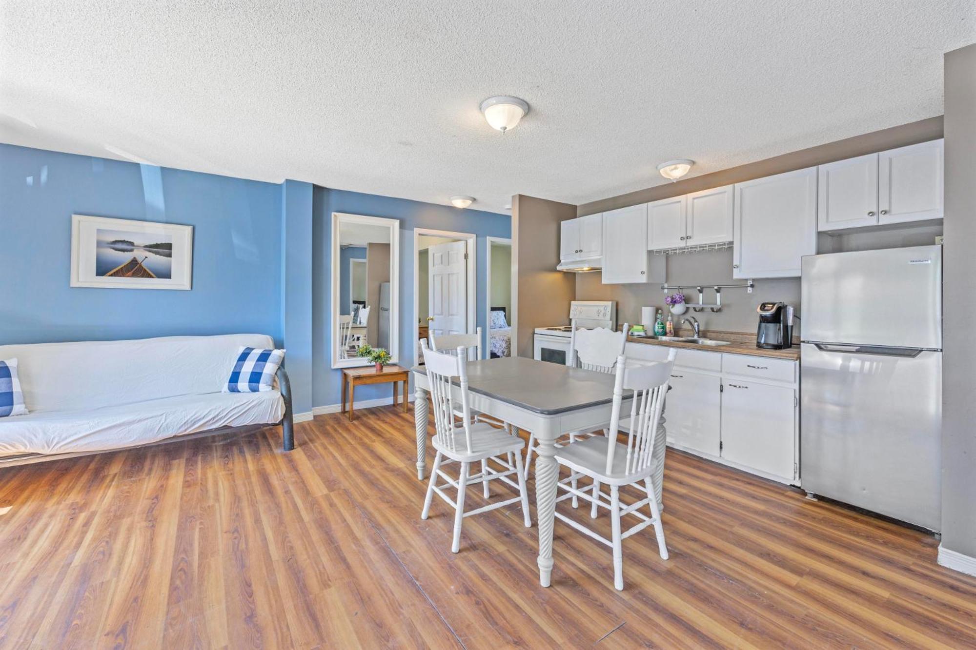 Riverfront Cottages Wasaga Beach Esterno foto